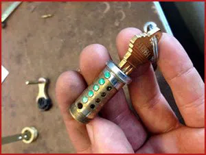  Avon Locksmith Store Avon, CT 860-359-9070